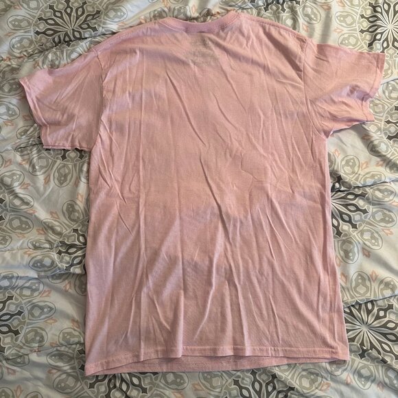 STRAWBERRY SHORTCAKE TV Show T-Shirt Unisex Size Medium Huckleberry Pie BNWT - Picture 4 of 4